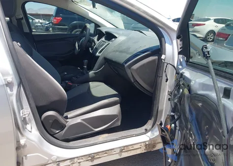 2013 Ford Focus S из США, поврежденный, VIN 1FADP3E2XDL379303